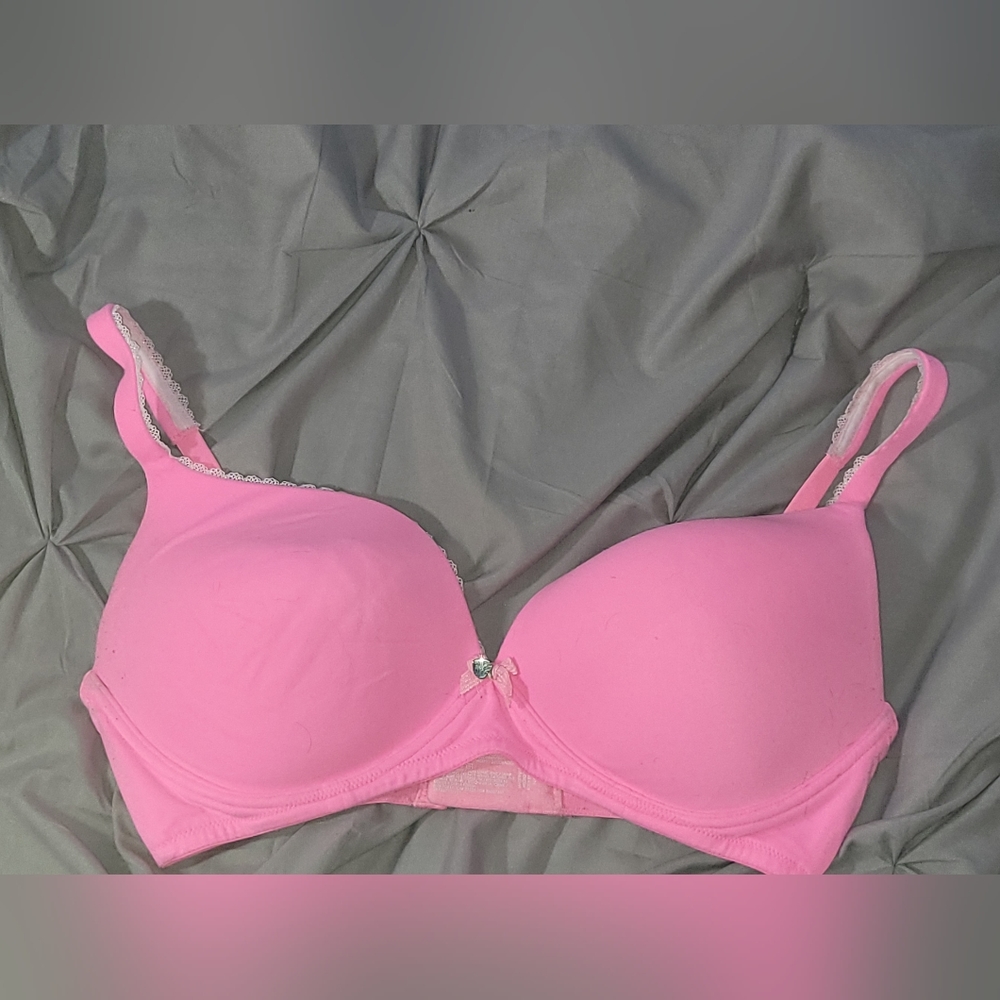 2 Victoria's Secret Bras size 34D